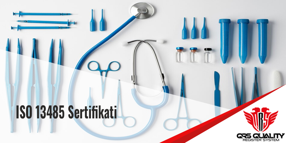 ISO 13485 sertifikatlash tibbiy asbob ishlab chiqarish jarayonlarini xalqaro sifat standartlariga muvofiq, mahsulot xavfsizligi va bozorni raqobatbardoshligini oshirishni ta'minlaydi. FDA to'g'risidagi nizomlarga javob berish va bozorni tasdiqlash uchun hal qiluvchi rol o'ynaydi.